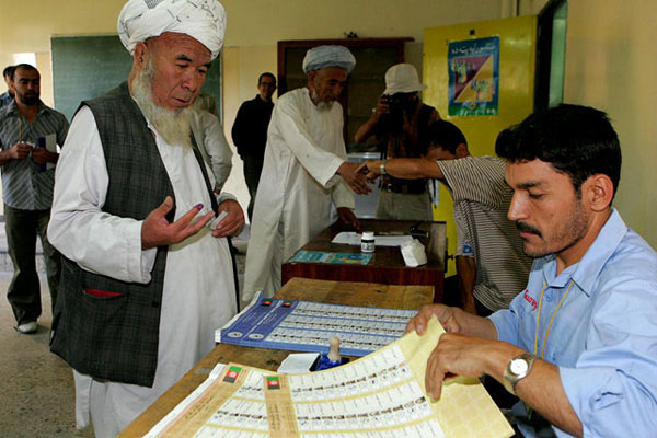 Afghan voting 9 18 2005 male 1
